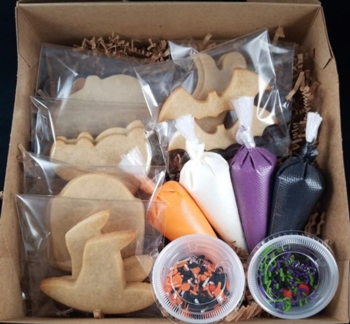 Halloween cookie decorating kit